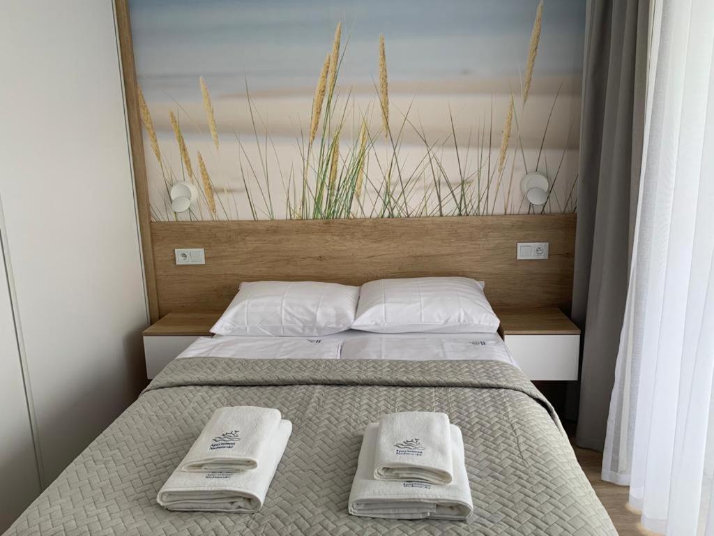 Apartament Nadmorski Z Basenem Klifowa Реваль Экстерьер фото