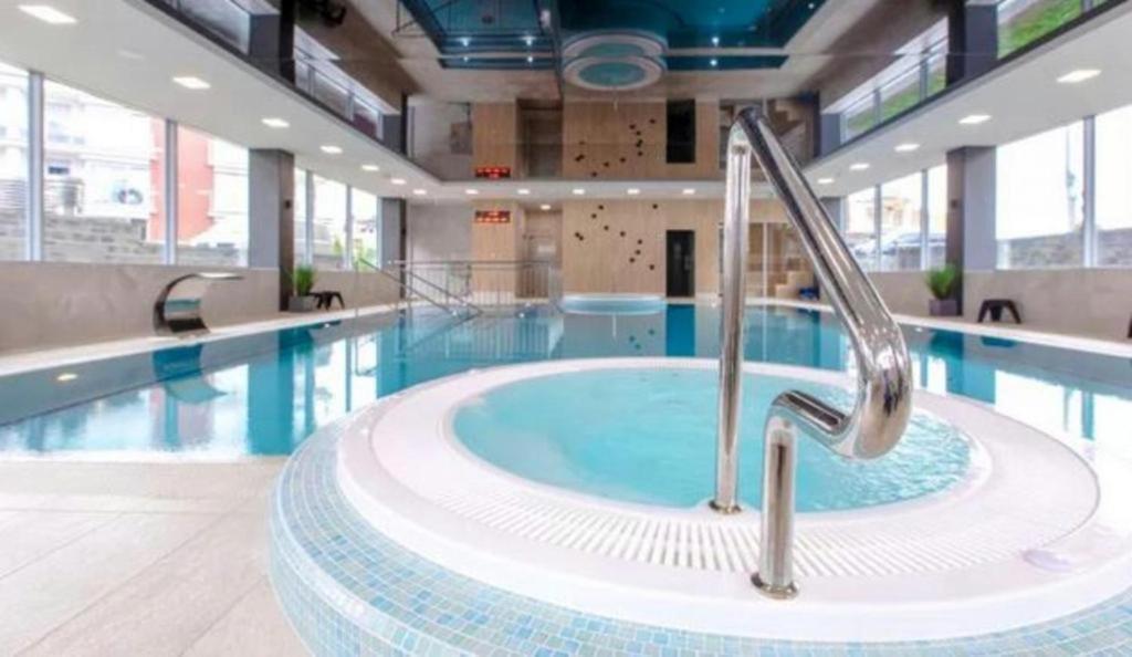 Apartament Nadmorski Z Basenem Klifowa Реваль Экстерьер фото