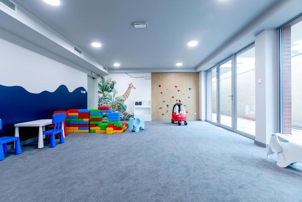 Apartament Nadmorski Z Basenem Klifowa Реваль Экстерьер фото